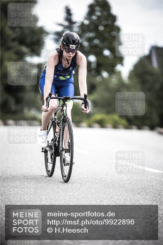 21.06.2026 - 29. Vierlanden-Triathlon H.Heesch http://msf.ph/oto/9922896 21.06.2026 12:36:44 Radfahren 987 meine-sportfotos.de