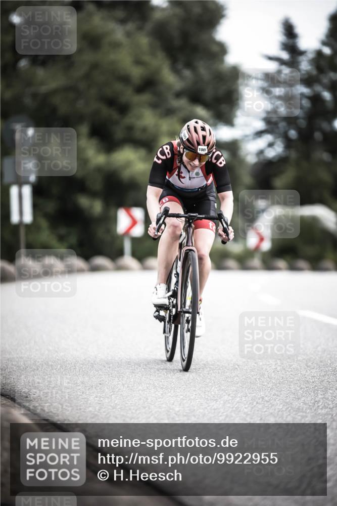 21.06.2026 - 29. Vierlanden-Triathlon H.Heesch http://msf.ph/oto/9922955 21.06.2026 12:39:20 Radfahren 11, 1005 meine-sportfotos.de