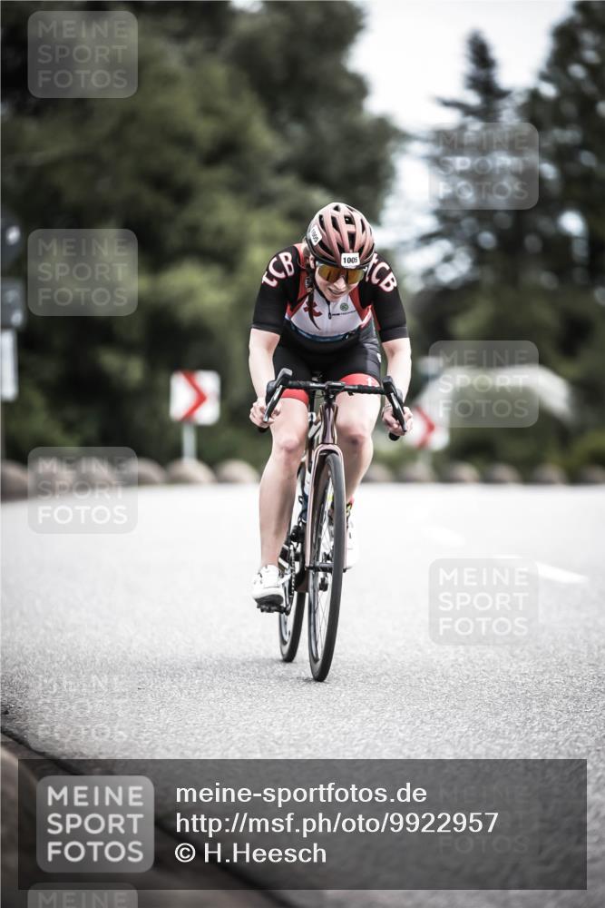 21.06.2026 - 29. Vierlanden-Triathlon H.Heesch http://msf.ph/oto/9922957 21.06.2026 12:39:20 Radfahren 1005 meine-sportfotos.de