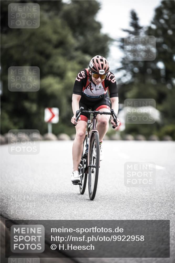 21.06.2026 - 29. Vierlanden-Triathlon H.Heesch http://msf.ph/oto/9922958 21.06.2026 12:39:20 Radfahren 1005 meine-sportfotos.de