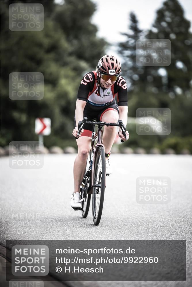 21.06.2026 - 29. Vierlanden-Triathlon H.Heesch http://msf.ph/oto/9922960 21.06.2026 12:39:20 Radfahren 1005 meine-sportfotos.de