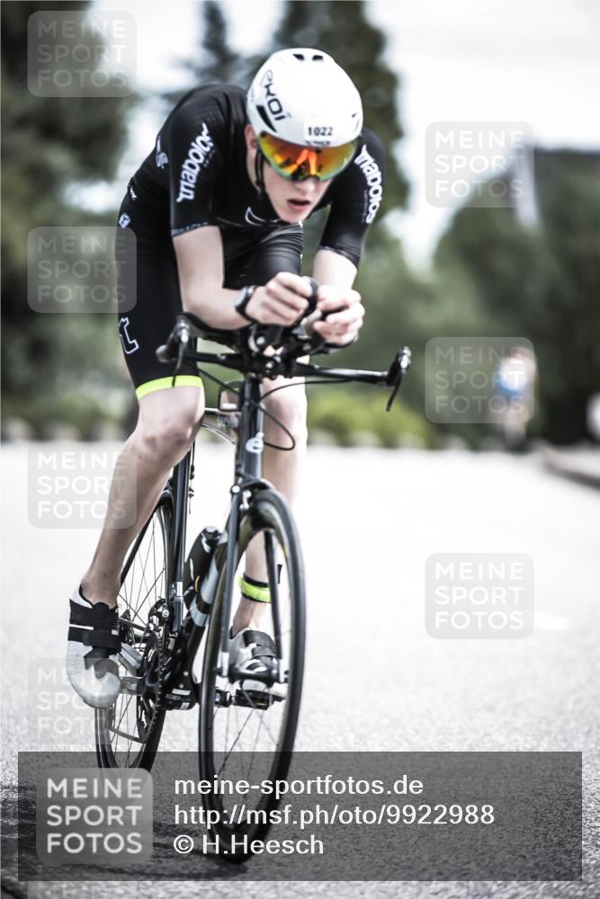 21.06.2026 - 29. Vierlanden-Triathlon H.Heesch http://msf.ph/oto/9922988 21.06.2026 13:02:04 Radfahren 1022 meine-sportfotos.de