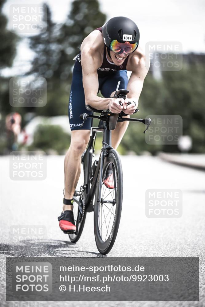 21.06.2026 - 29. Vierlanden-Triathlon H.Heesch http://msf.ph/oto/9923003 21.06.2026 13:02:08 Radfahren 1047 meine-sportfotos.de