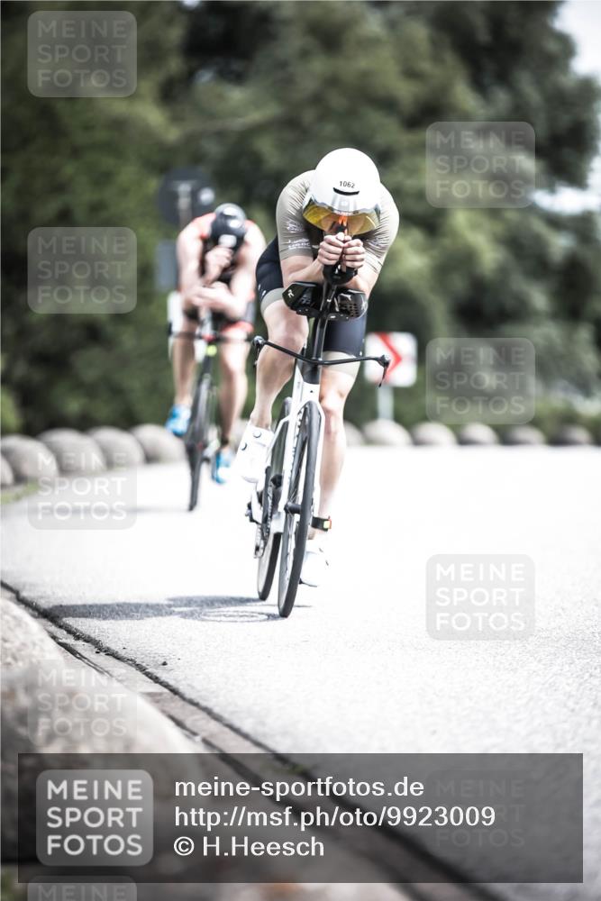 21.06.2026 - 29. Vierlanden-Triathlon H.Heesch http://msf.ph/oto/9923009 21.06.2026 13:02:11 Radfahren 1062 meine-sportfotos.de