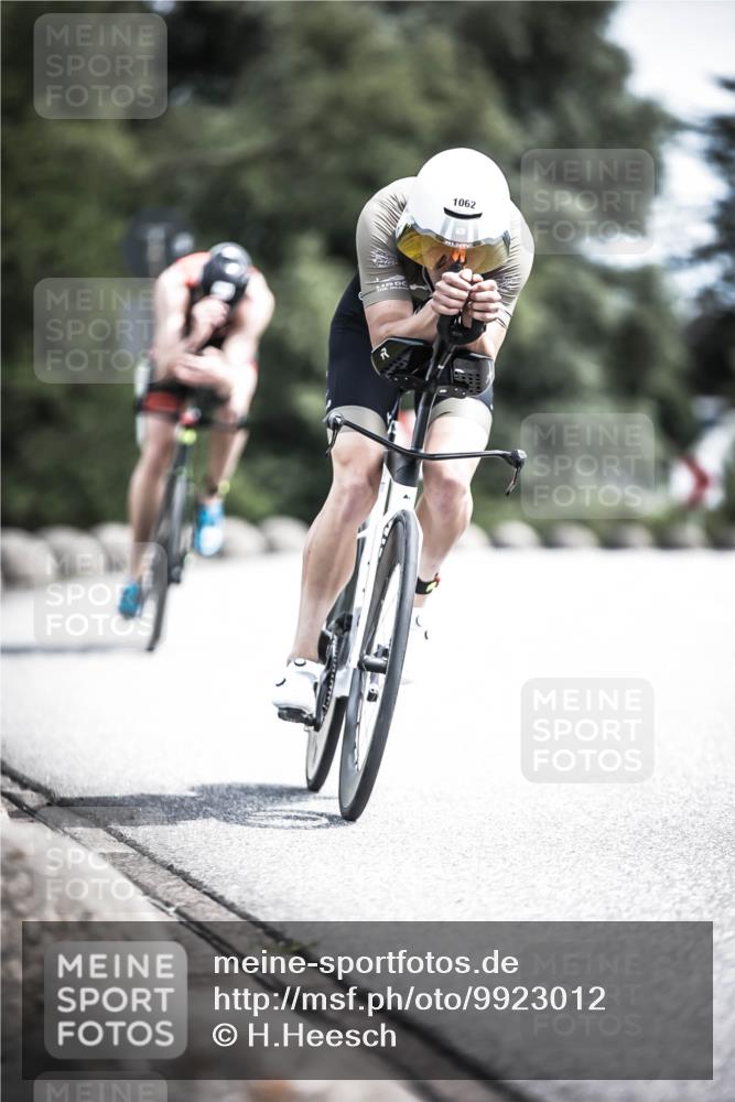 21.06.2026 - 29. Vierlanden-Triathlon H.Heesch http://msf.ph/oto/9923012 21.06.2026 13:02:11 Radfahren 1062 meine-sportfotos.de