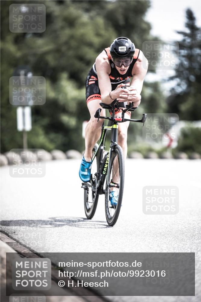 21.06.2026 - 29. Vierlanden-Triathlon H.Heesch http://msf.ph/oto/9923016 21.06.2026 13:02:12 Radfahren 1087 meine-sportfotos.de