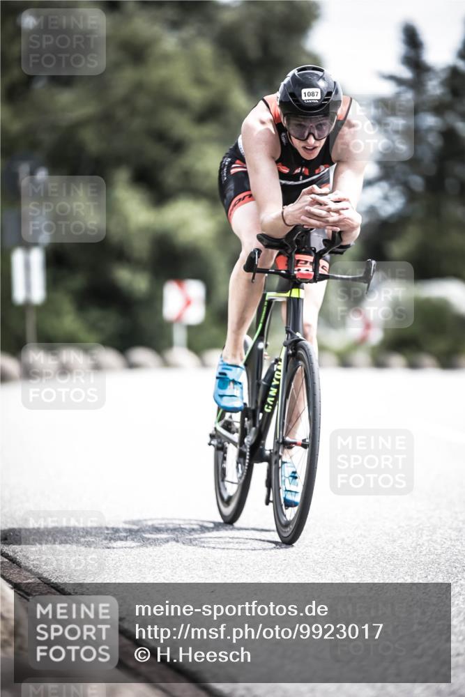 21.06.2026 - 29. Vierlanden-Triathlon H.Heesch http://msf.ph/oto/9923017 21.06.2026 13:02:12 Radfahren 1087 meine-sportfotos.de