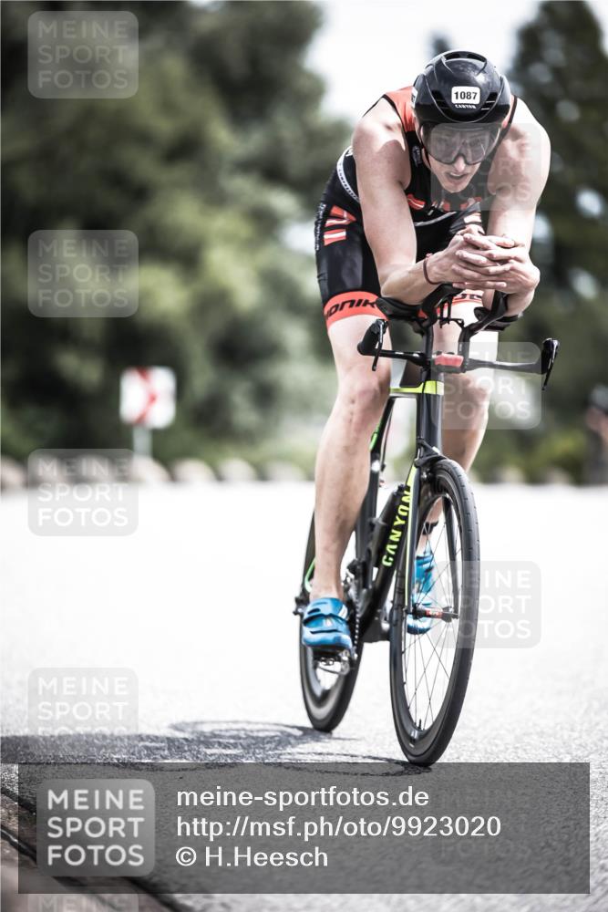 21.06.2026 - 29. Vierlanden-Triathlon H.Heesch http://msf.ph/oto/9923020 21.06.2026 13:02:13 Radfahren 1087 meine-sportfotos.de