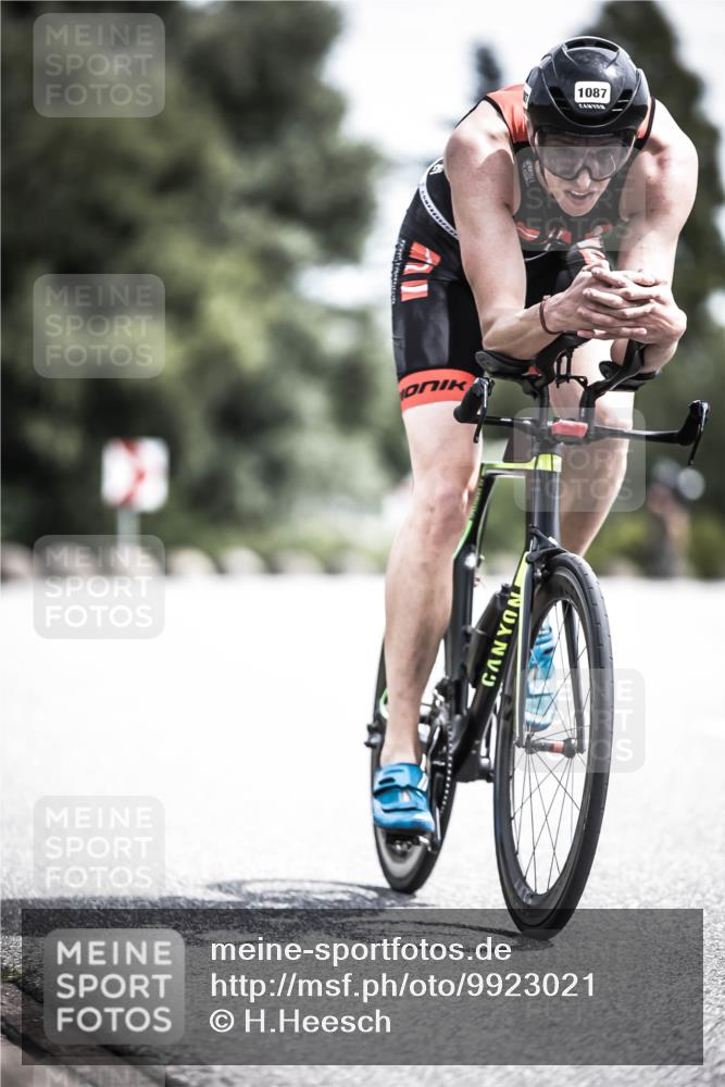 21.06.2026 - 29. Vierlanden-Triathlon H.Heesch http://msf.ph/oto/9923021 21.06.2026 13:02:13 Radfahren 1087 meine-sportfotos.de