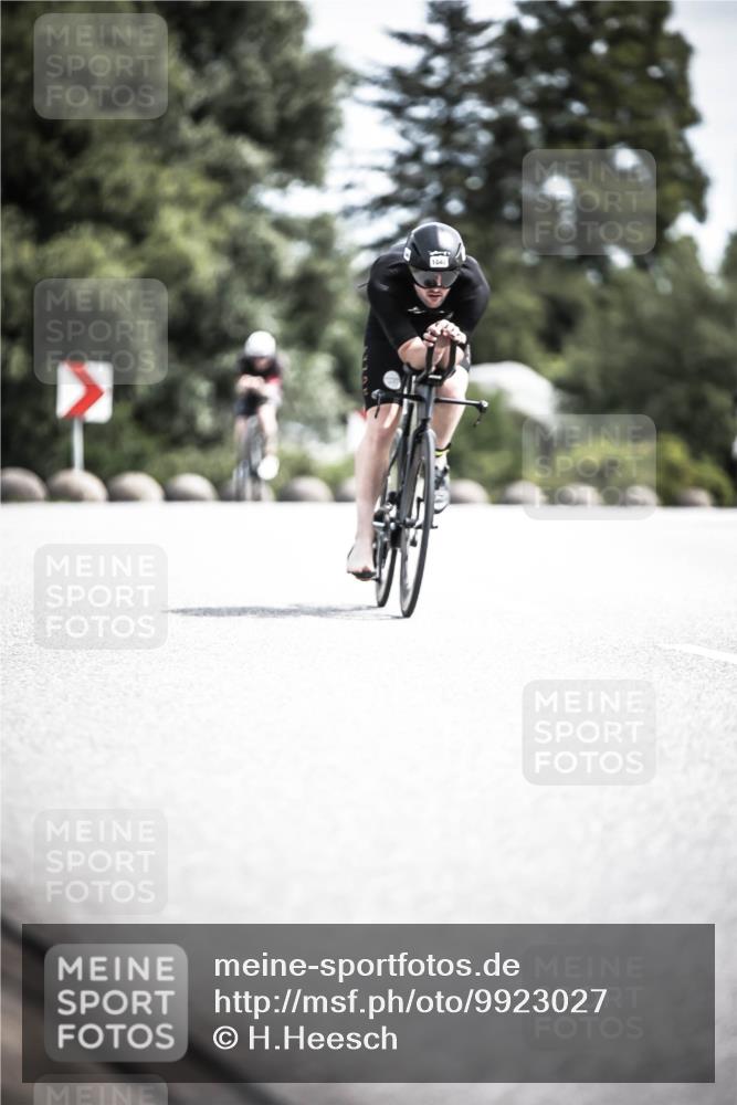 21.06.2026 - 29. Vierlanden-Triathlon H.Heesch http://msf.ph/oto/9923027 21.06.2026 13:02:17 Radfahren 1040 meine-sportfotos.de