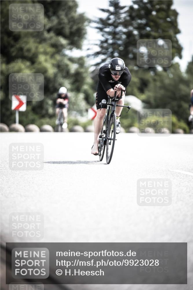 21.06.2026 - 29. Vierlanden-Triathlon H.Heesch http://msf.ph/oto/9923028 21.06.2026 13:02:17 Radfahren 1040 meine-sportfotos.de