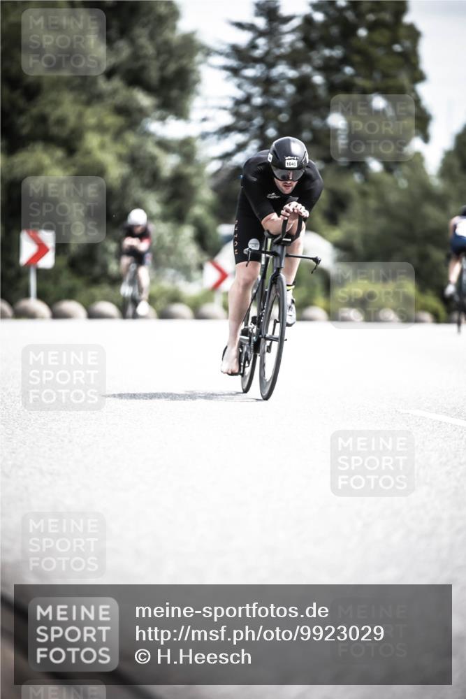 21.06.2026 - 29. Vierlanden-Triathlon H.Heesch http://msf.ph/oto/9923029 21.06.2026 13:02:17 Radfahren 1040 meine-sportfotos.de