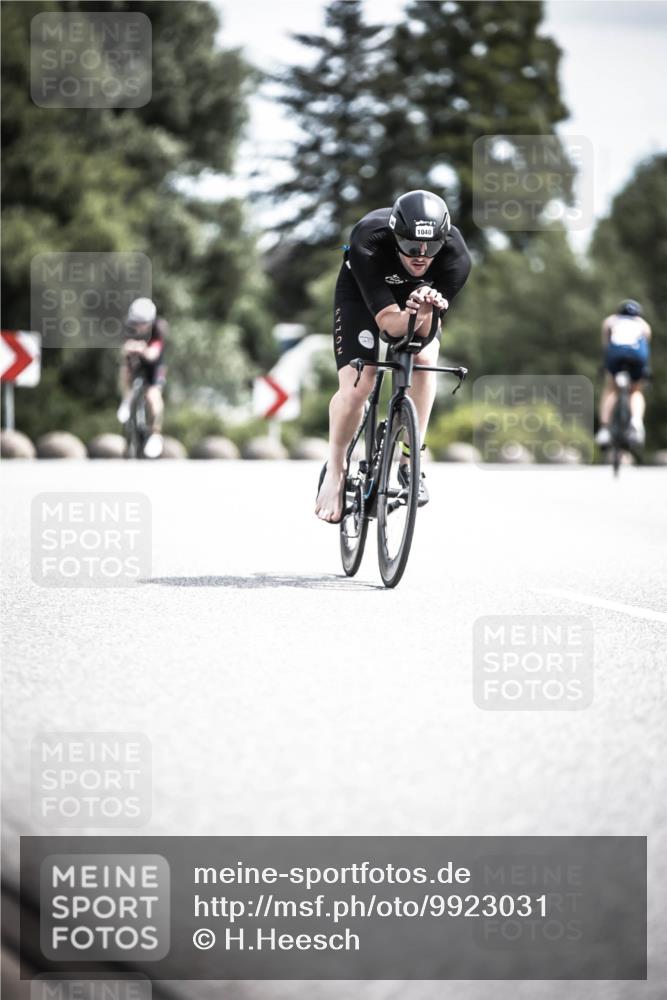 21.06.2026 - 29. Vierlanden-Triathlon H.Heesch http://msf.ph/oto/9923031 21.06.2026 13:02:17 Radfahren 1040 meine-sportfotos.de