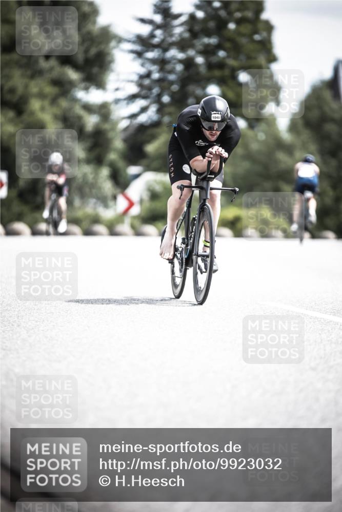 21.06.2026 - 29. Vierlanden-Triathlon H.Heesch http://msf.ph/oto/9923032 21.06.2026 13:02:17 Radfahren 1040 meine-sportfotos.de