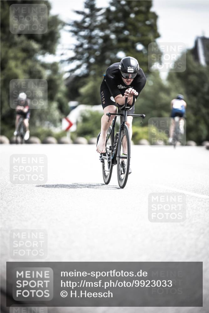 21.06.2026 - 29. Vierlanden-Triathlon H.Heesch http://msf.ph/oto/9923033 21.06.2026 13:02:17 Radfahren 1040 meine-sportfotos.de