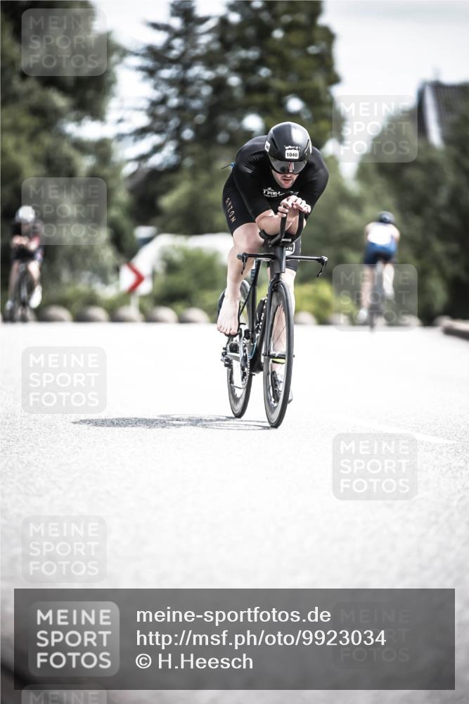 21.06.2026 - 29. Vierlanden-Triathlon H.Heesch http://msf.ph/oto/9923034 21.06.2026 13:02:17 Radfahren 1040 meine-sportfotos.de
