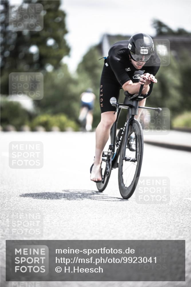 21.06.2026 - 29. Vierlanden-Triathlon H.Heesch http://msf.ph/oto/9923041 21.06.2026 13:02:18 Radfahren 1040 meine-sportfotos.de