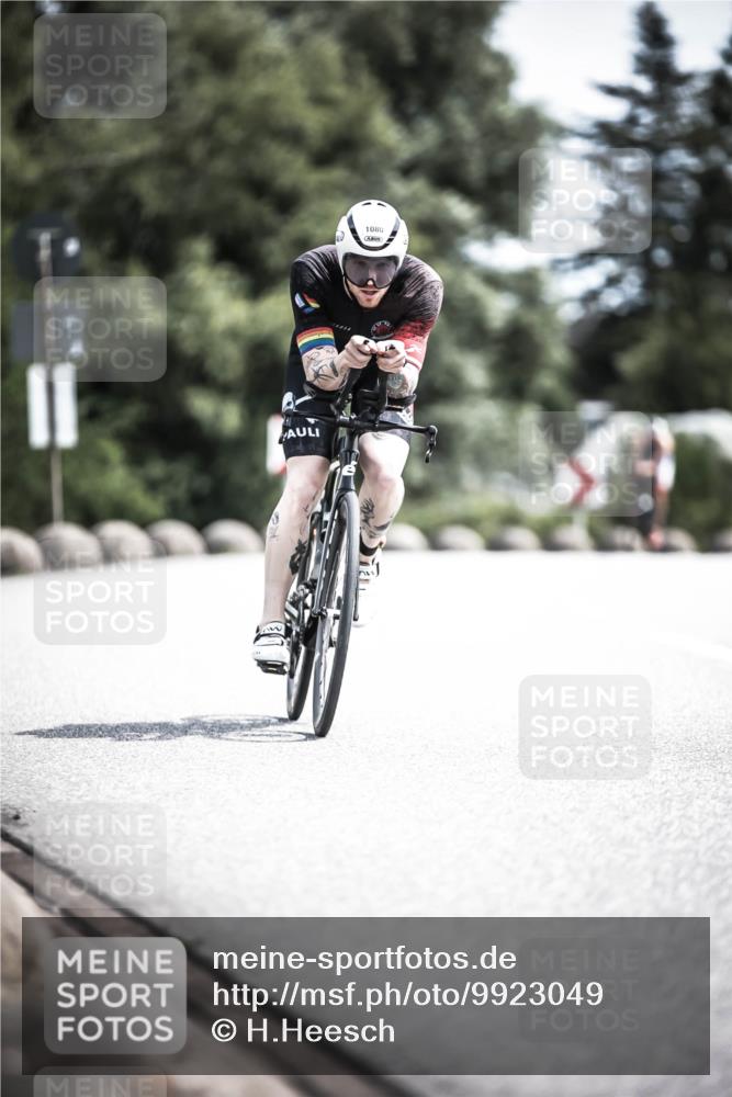 21.06.2026 - 29. Vierlanden-Triathlon H.Heesch http://msf.ph/oto/9923049 21.06.2026 13:02:20 Radfahren 1080 meine-sportfotos.de