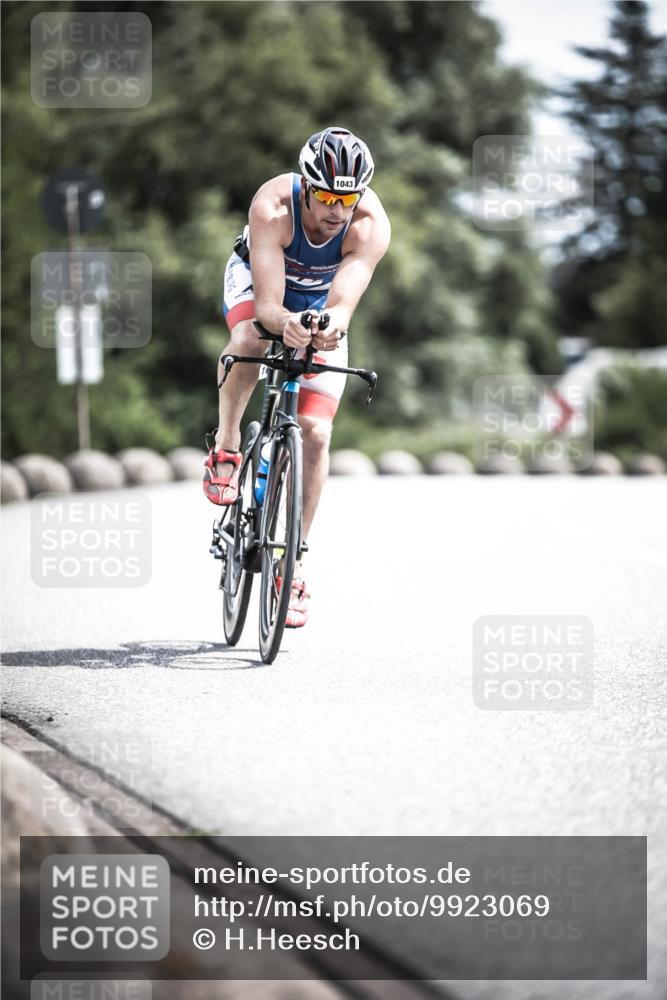 21.06.2026 - 29. Vierlanden-Triathlon H.Heesch http://msf.ph/oto/9923069 21.06.2026 13:02:25 Radfahren 1043 meine-sportfotos.de