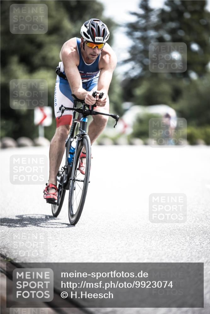 21.06.2026 - 29. Vierlanden-Triathlon H.Heesch http://msf.ph/oto/9923074 21.06.2026 13:02:25 Radfahren 1043 meine-sportfotos.de