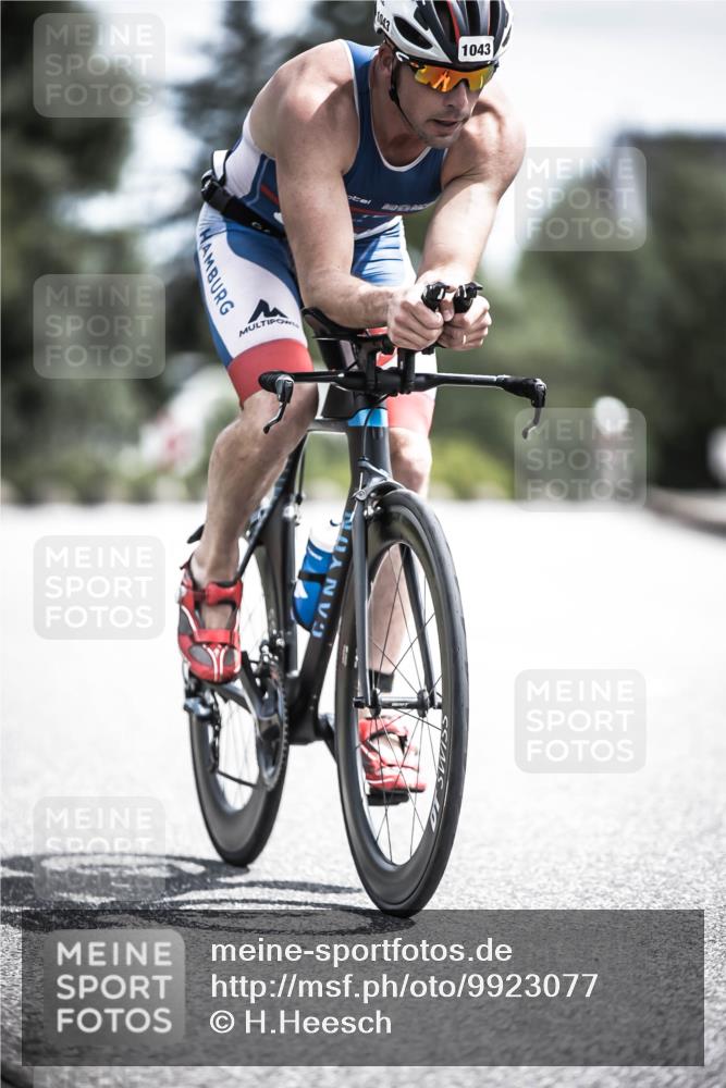 21.06.2026 - 29. Vierlanden-Triathlon H.Heesch http://msf.ph/oto/9923077 21.06.2026 13:02:26 Radfahren 1043 meine-sportfotos.de