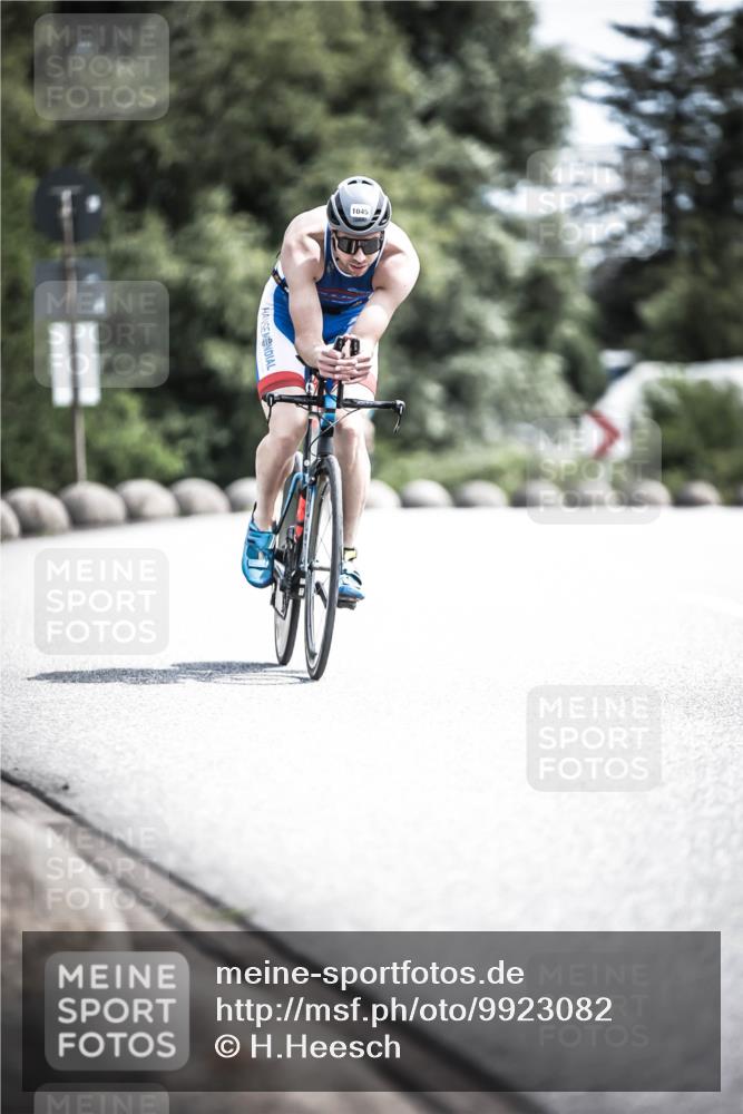 21.06.2026 - 29. Vierlanden-Triathlon H.Heesch http://msf.ph/oto/9923082 21.06.2026 13:02:30 Radfahren 1045 meine-sportfotos.de