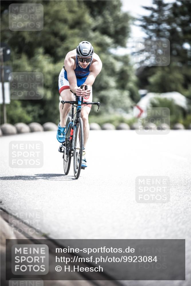 21.06.2026 - 29. Vierlanden-Triathlon H.Heesch http://msf.ph/oto/9923084 21.06.2026 13:02:30 Radfahren 1045 meine-sportfotos.de