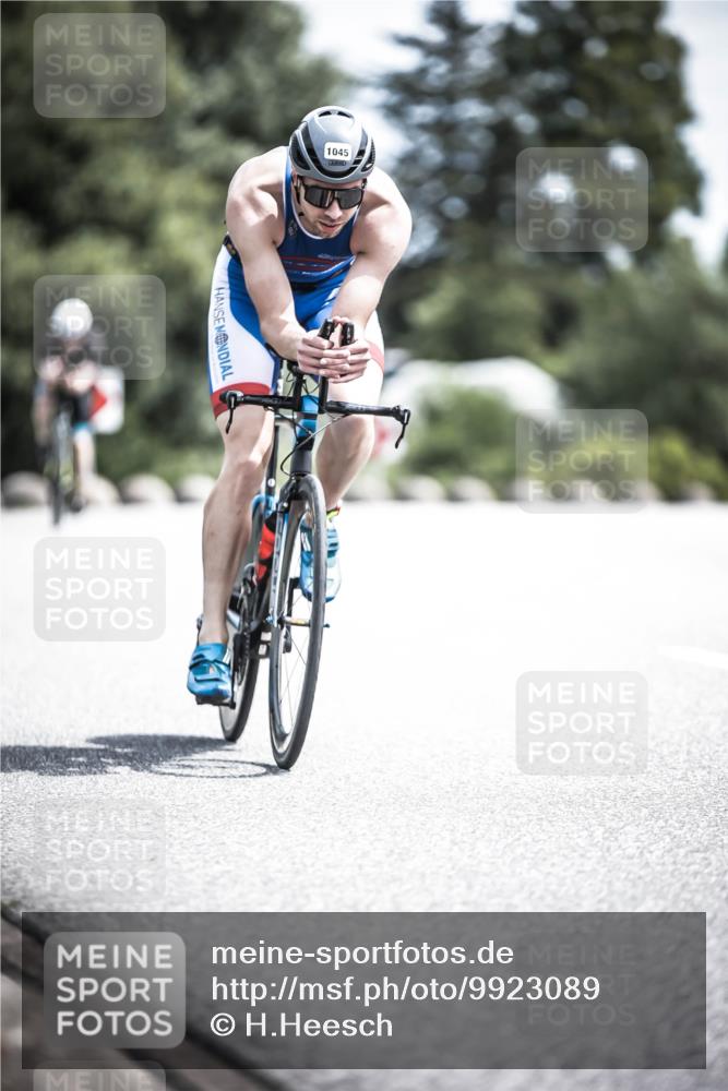 21.06.2026 - 29. Vierlanden-Triathlon H.Heesch http://msf.ph/oto/9923089 21.06.2026 13:02:30 Radfahren 1045 meine-sportfotos.de