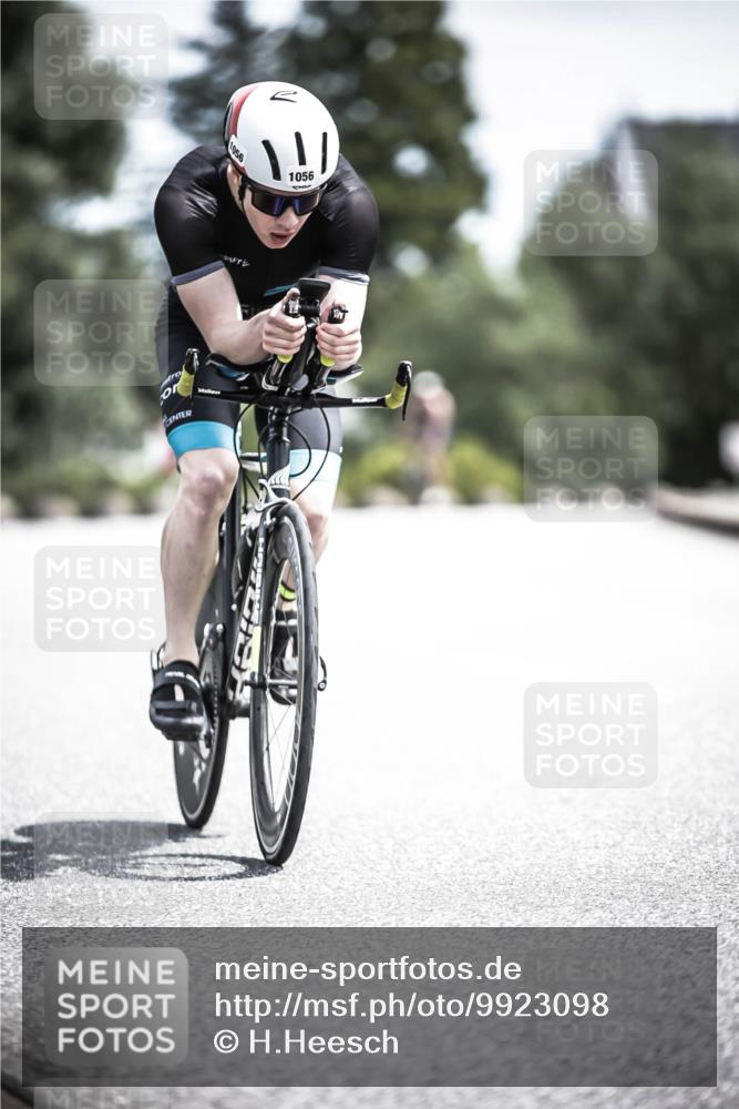 21.06.2026 - 29. Vierlanden-Triathlon H.Heesch http://msf.ph/oto/9923098 21.06.2026 13:02:33 Radfahren 1056, 1056 meine-sportfotos.de