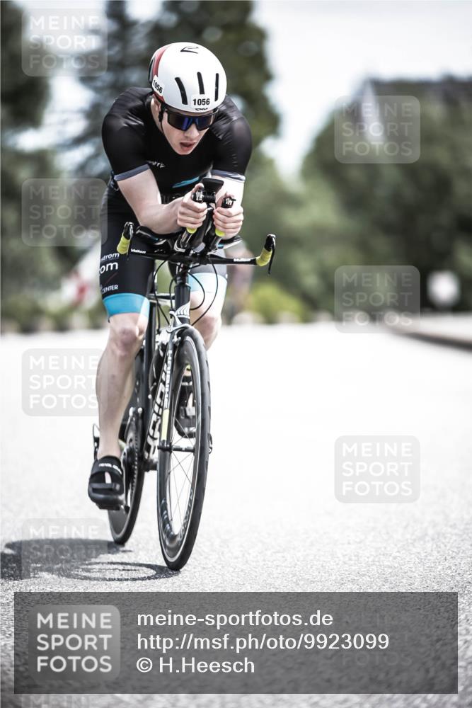 21.06.2026 - 29. Vierlanden-Triathlon H.Heesch http://msf.ph/oto/9923099 21.06.2026 13:02:33 Radfahren 1056 meine-sportfotos.de