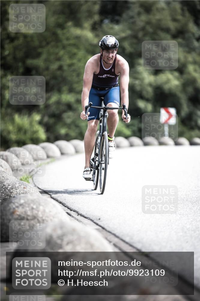 21.06.2026 - 29. Vierlanden-Triathlon H.Heesch http://msf.ph/oto/9923109 21.06.2026 13:02:39 Radfahren 1049 meine-sportfotos.de