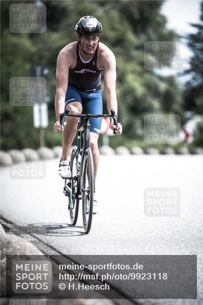 21.06.2026 - 29. Vierlanden-Triathlon H.Heesch http://msf.ph/oto/9923118 21.06.2026 13:02:40 Radfahren 1049 meine-sportfotos.de