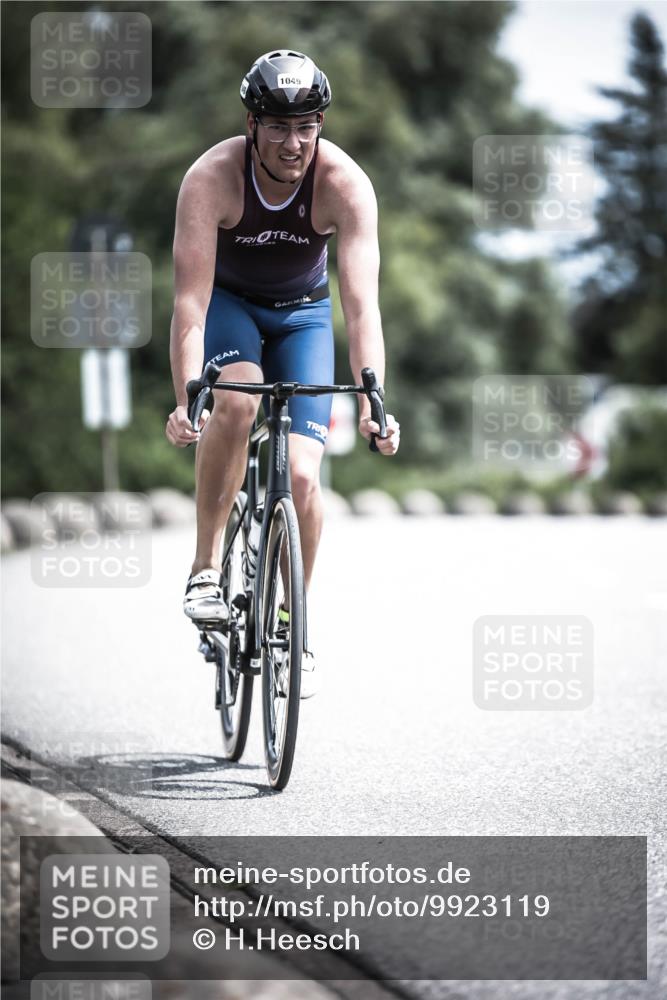 21.06.2026 - 29. Vierlanden-Triathlon H.Heesch http://msf.ph/oto/9923119 21.06.2026 13:02:40 Radfahren 1049 meine-sportfotos.de