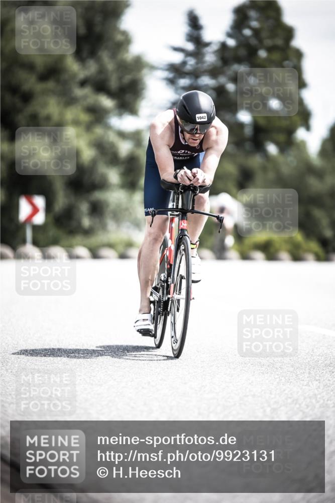 21.06.2026 - 29. Vierlanden-Triathlon H.Heesch http://msf.ph/oto/9923131 21.06.2026 13:02:48 Radfahren 1042 meine-sportfotos.de