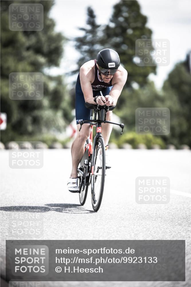 21.06.2026 - 29. Vierlanden-Triathlon H.Heesch http://msf.ph/oto/9923133 21.06.2026 13:02:48 Radfahren 1042 meine-sportfotos.de
