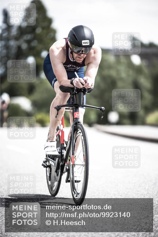21.06.2026 - 29. Vierlanden-Triathlon H.Heesch http://msf.ph/oto/9923140 21.06.2026 13:02:49 Radfahren 1042 meine-sportfotos.de