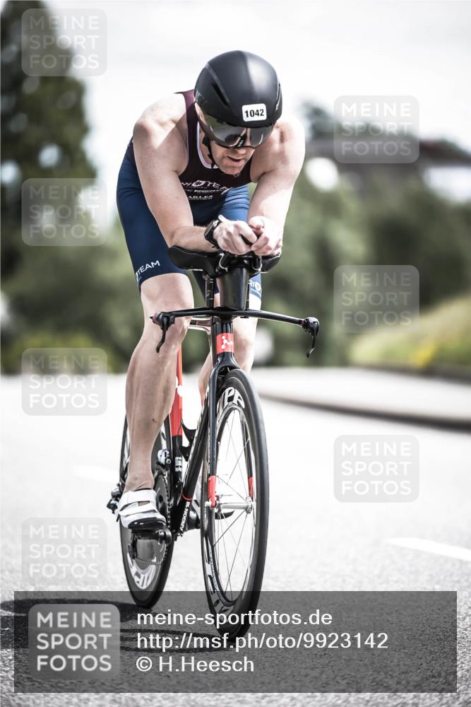 21.06.2026 - 29. Vierlanden-Triathlon H.Heesch http://msf.ph/oto/9923142 21.06.2026 13:02:49 Radfahren 1042 meine-sportfotos.de