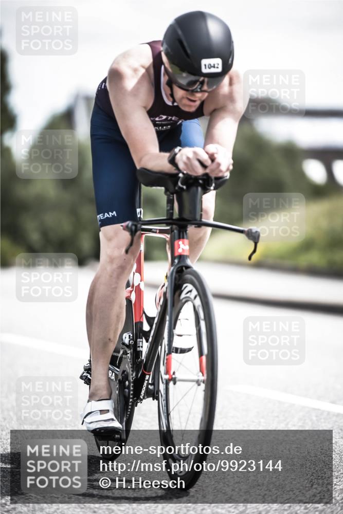 21.06.2026 - 29. Vierlanden-Triathlon H.Heesch http://msf.ph/oto/9923144 21.06.2026 13:02:49 Radfahren 18, 1042 meine-sportfotos.de
