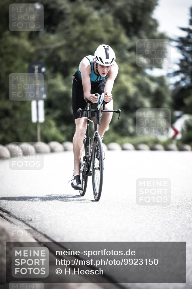 21.06.2026 - 29. Vierlanden-Triathlon H.Heesch http://msf.ph/oto/9923150 21.06.2026 13:02:53 Radfahren 1052 meine-sportfotos.de