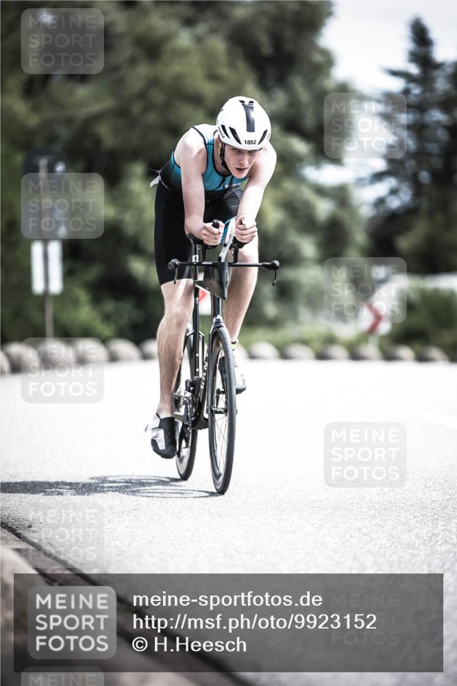 21.06.2026 - 29. Vierlanden-Triathlon H.Heesch http://msf.ph/oto/9923152 21.06.2026 13:02:53 Radfahren 1052 meine-sportfotos.de
