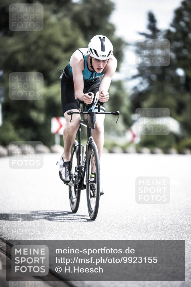 21.06.2026 - 29. Vierlanden-Triathlon H.Heesch http://msf.ph/oto/9923155 21.06.2026 13:02:54 Radfahren 1052 meine-sportfotos.de