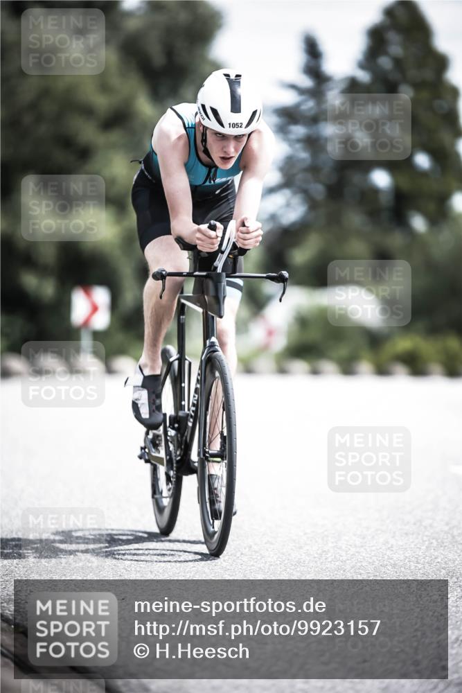 21.06.2026 - 29. Vierlanden-Triathlon H.Heesch http://msf.ph/oto/9923157 21.06.2026 13:02:54 Radfahren 1052 meine-sportfotos.de