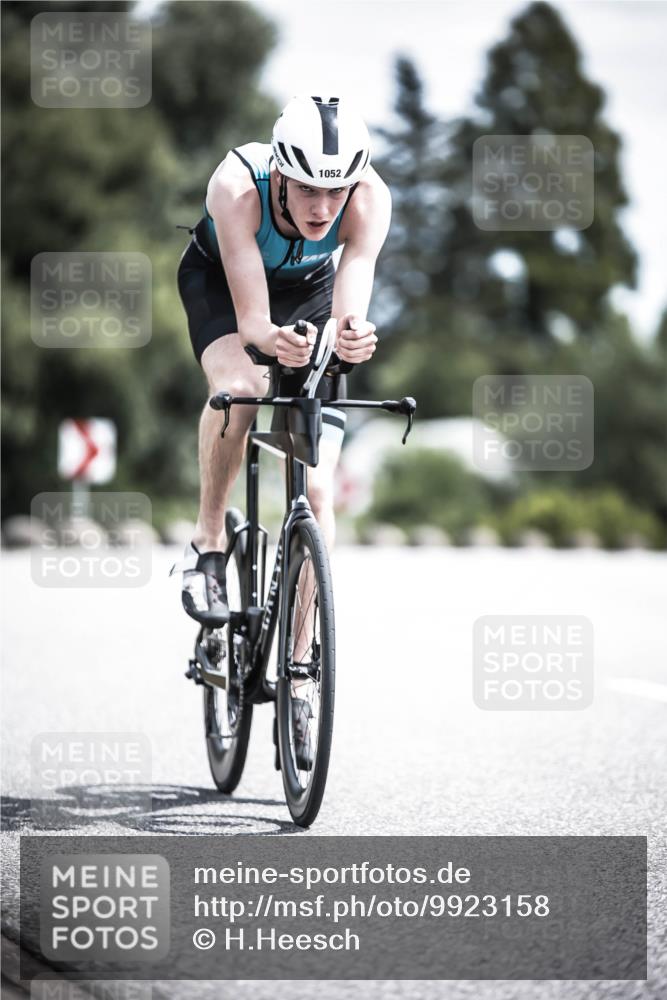 21.06.2026 - 29. Vierlanden-Triathlon H.Heesch http://msf.ph/oto/9923158 21.06.2026 13:02:54 Radfahren 1052 meine-sportfotos.de