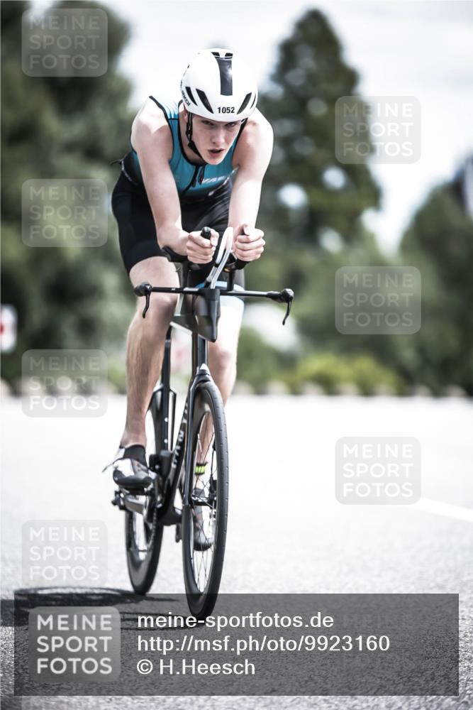 21.06.2026 - 29. Vierlanden-Triathlon H.Heesch http://msf.ph/oto/9923160 21.06.2026 13:02:54 Radfahren 1052 meine-sportfotos.de