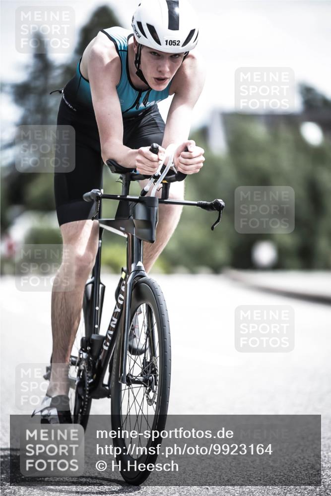 21.06.2026 - 29. Vierlanden-Triathlon H.Heesch http://msf.ph/oto/9923164 21.06.2026 13:02:54 Radfahren 1052 meine-sportfotos.de
