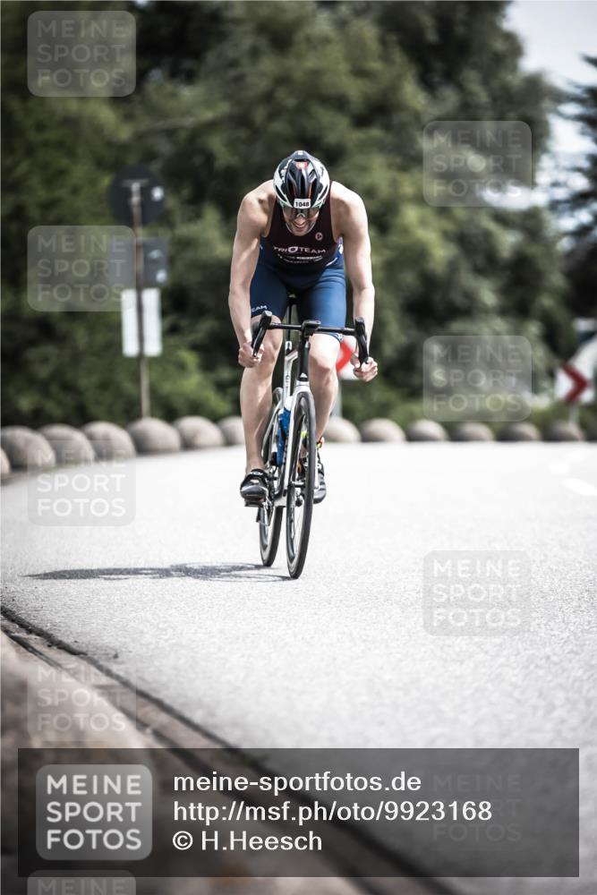 21.06.2026 - 29. Vierlanden-Triathlon H.Heesch http://msf.ph/oto/9923168 21.06.2026 13:03:08 Radfahren 11, 1048 meine-sportfotos.de