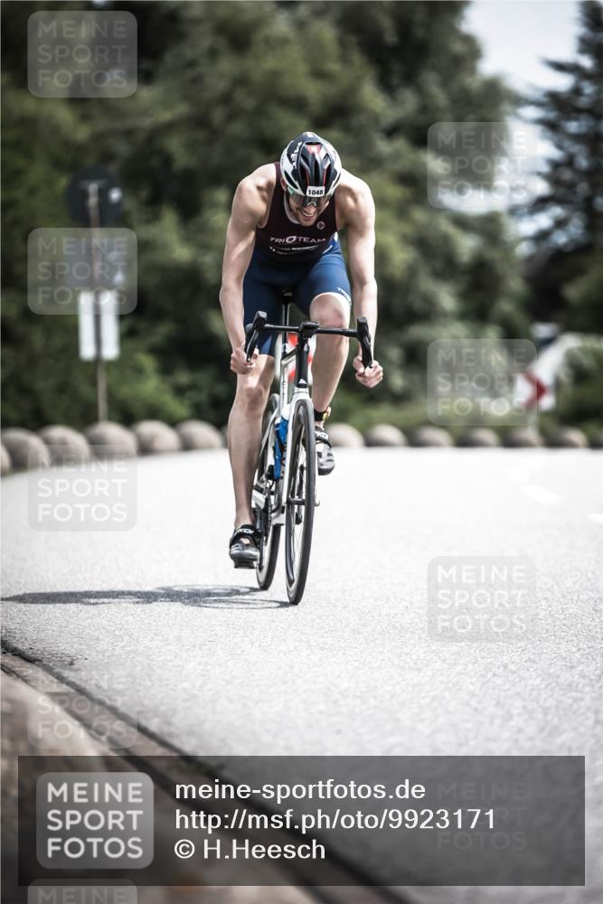 21.06.2026 - 29. Vierlanden-Triathlon H.Heesch http://msf.ph/oto/9923171 21.06.2026 13:03:09 Radfahren 11, 1048 meine-sportfotos.de