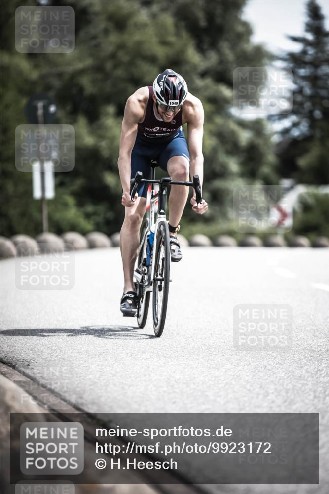 21.06.2026 - 29. Vierlanden-Triathlon H.Heesch http://msf.ph/oto/9923172 21.06.2026 13:03:09 Radfahren 1048 meine-sportfotos.de