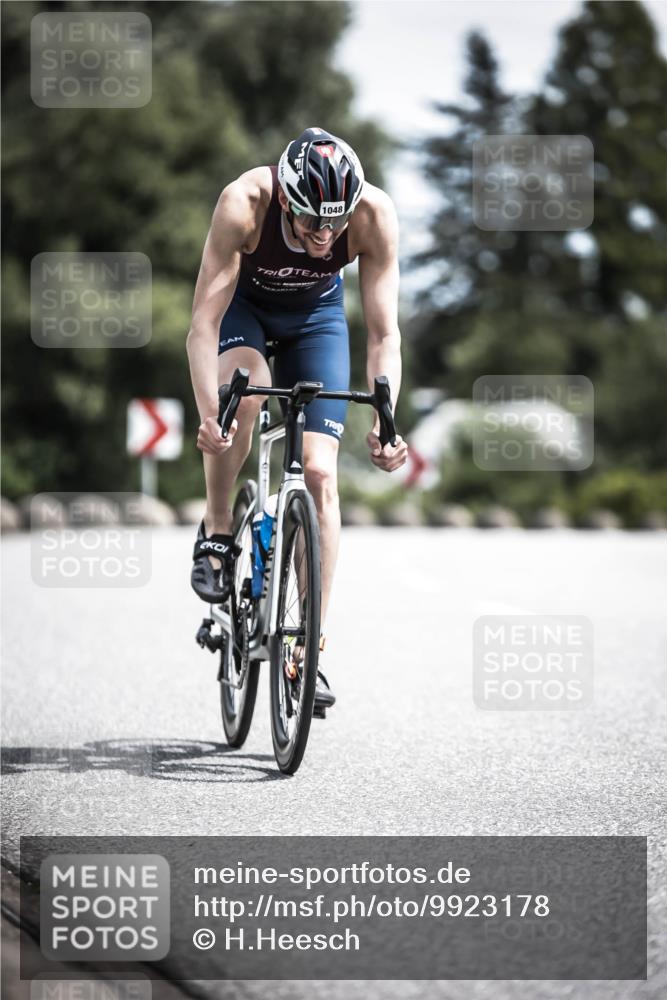 21.06.2026 - 29. Vierlanden-Triathlon H.Heesch http://msf.ph/oto/9923178 21.06.2026 13:03:09 Radfahren 1048 meine-sportfotos.de