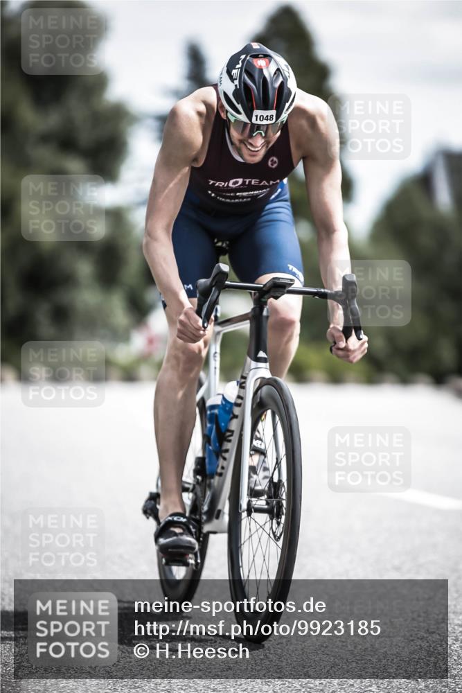 21.06.2026 - 29. Vierlanden-Triathlon H.Heesch http://msf.ph/oto/9923185 21.06.2026 13:03:09 Radfahren 1048 meine-sportfotos.de